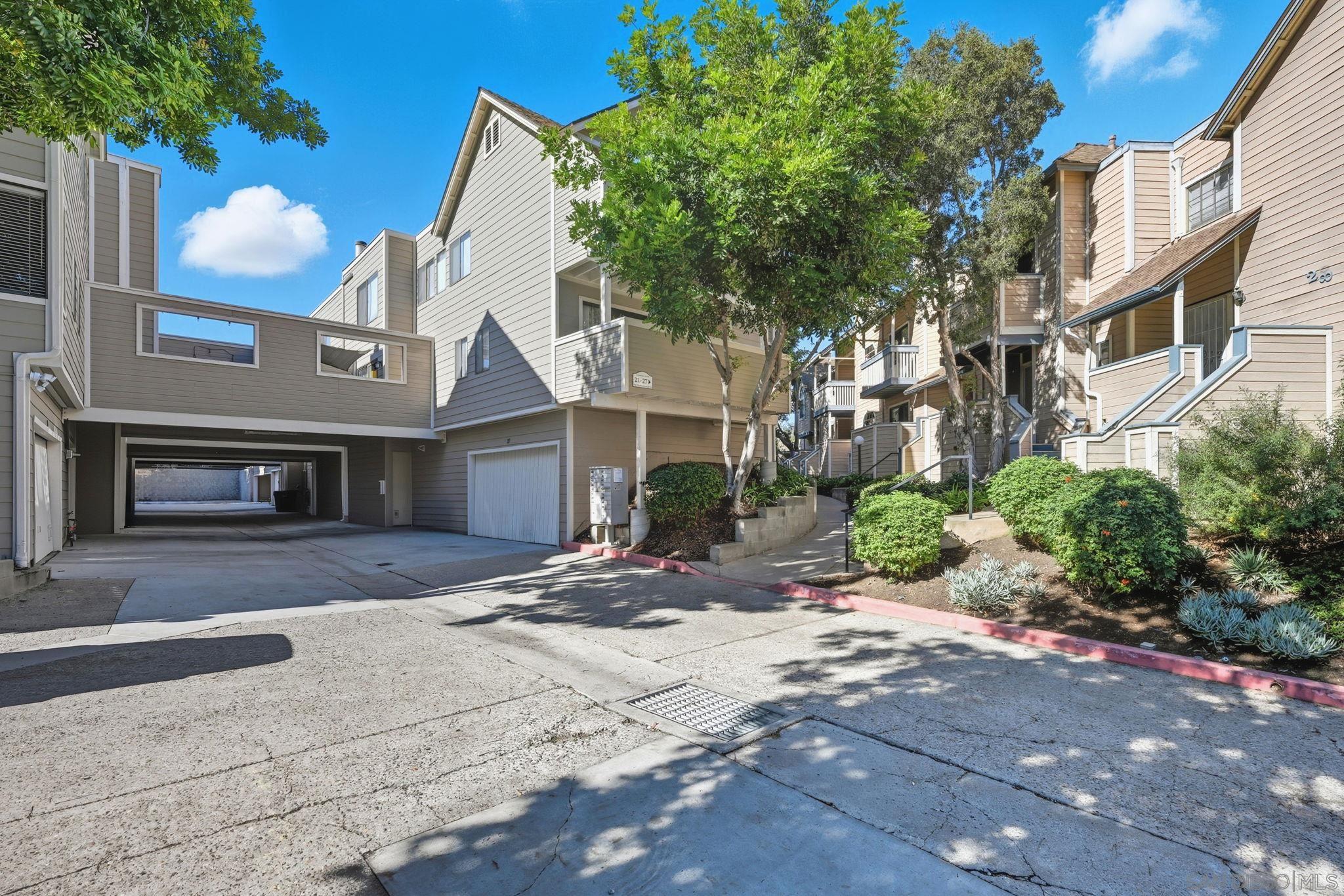 Detail Gallery Image 31 of 36 For 9270  Towne Centre Dr  #31,  San Diego,  CA 92121 - 2 Beds | 2/1 Baths