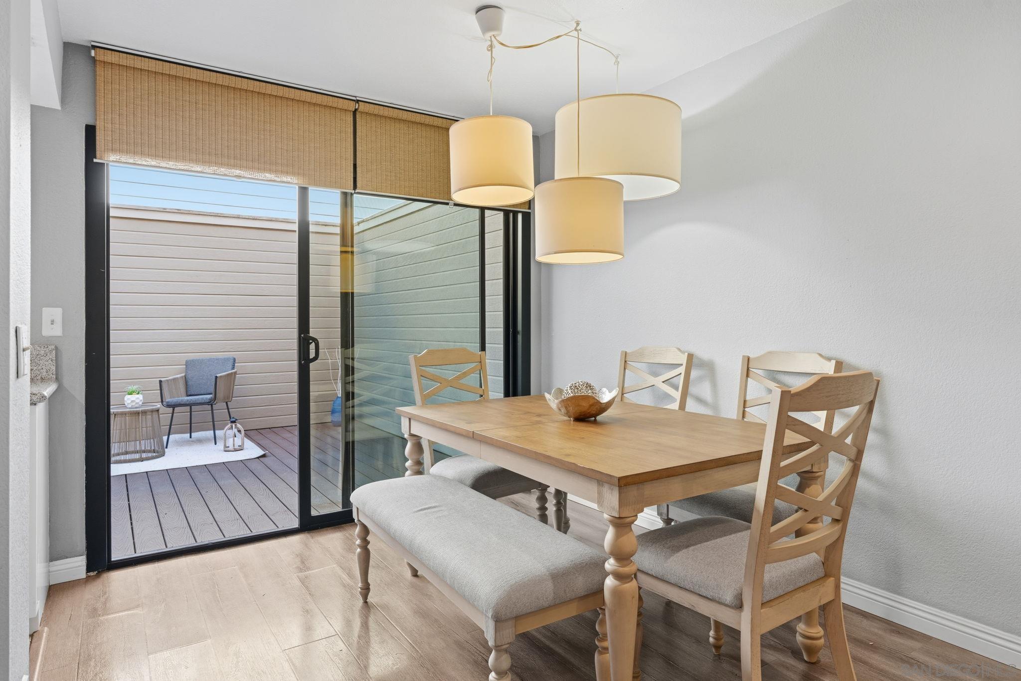 Detail Gallery Image 6 of 36 For 9270  Towne Centre Dr  #31,  San Diego,  CA 92121 - 2 Beds | 2/1 Baths