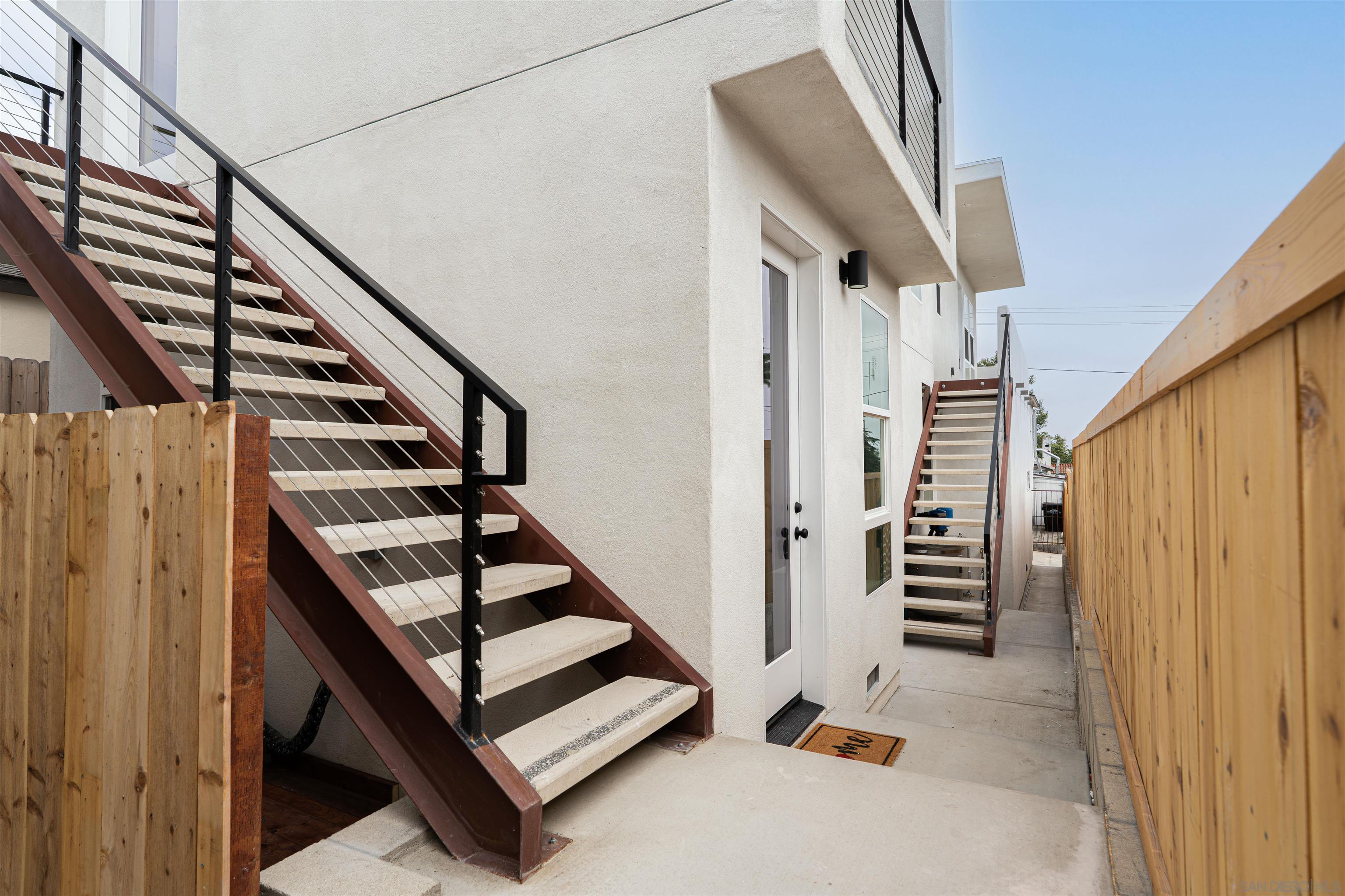 Detail Gallery Image 31 of 72 For 2945  B St, San Diego,  CA 92102 - 6 Beds | 5 Baths