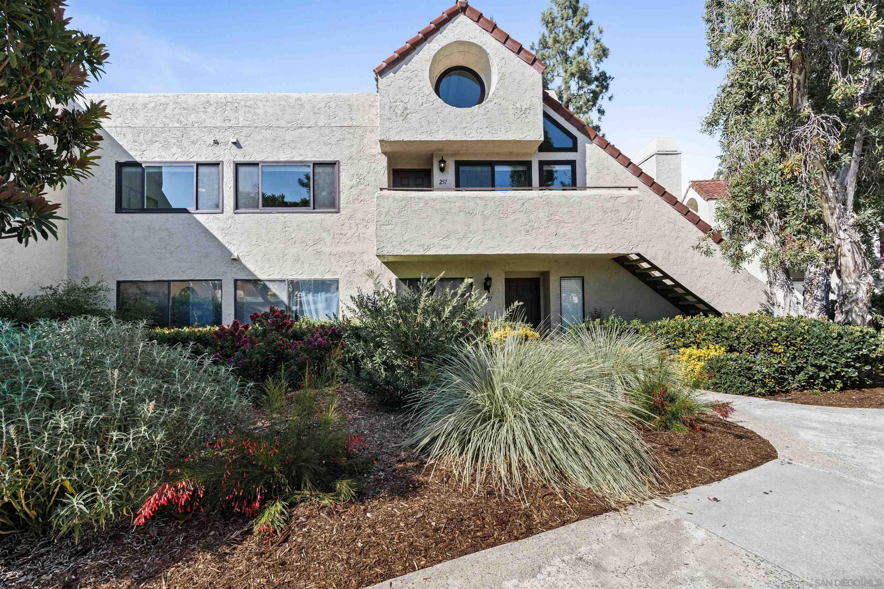 Detail Gallery Image 3 of 41 For 17865  Caminito Pinero  #251,  San Diego,  CA 92128 - 2 Beds | 2 Baths