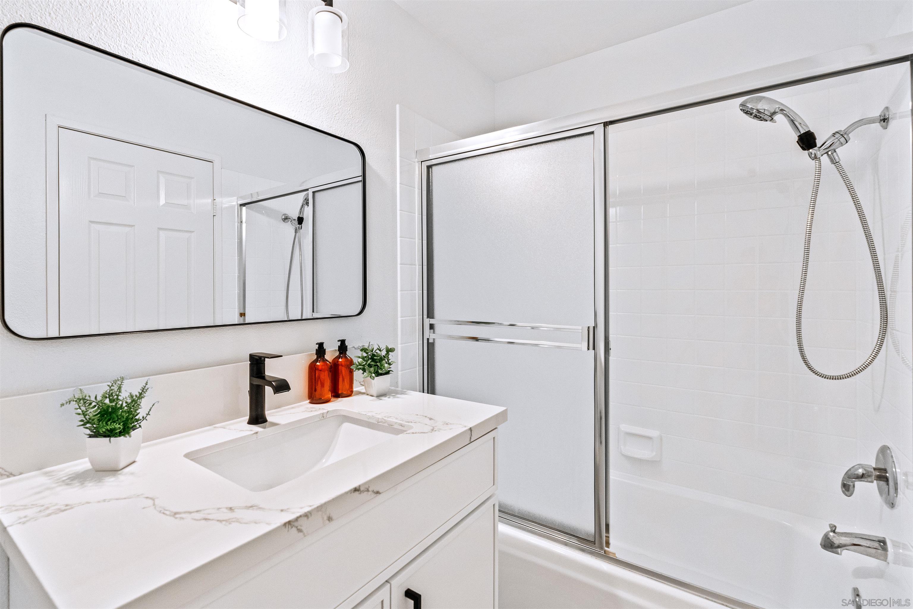 Detail Gallery Image 31 of 41 For 17865  Caminito Pinero  #251,  San Diego,  CA 92128 - 2 Beds | 2 Baths