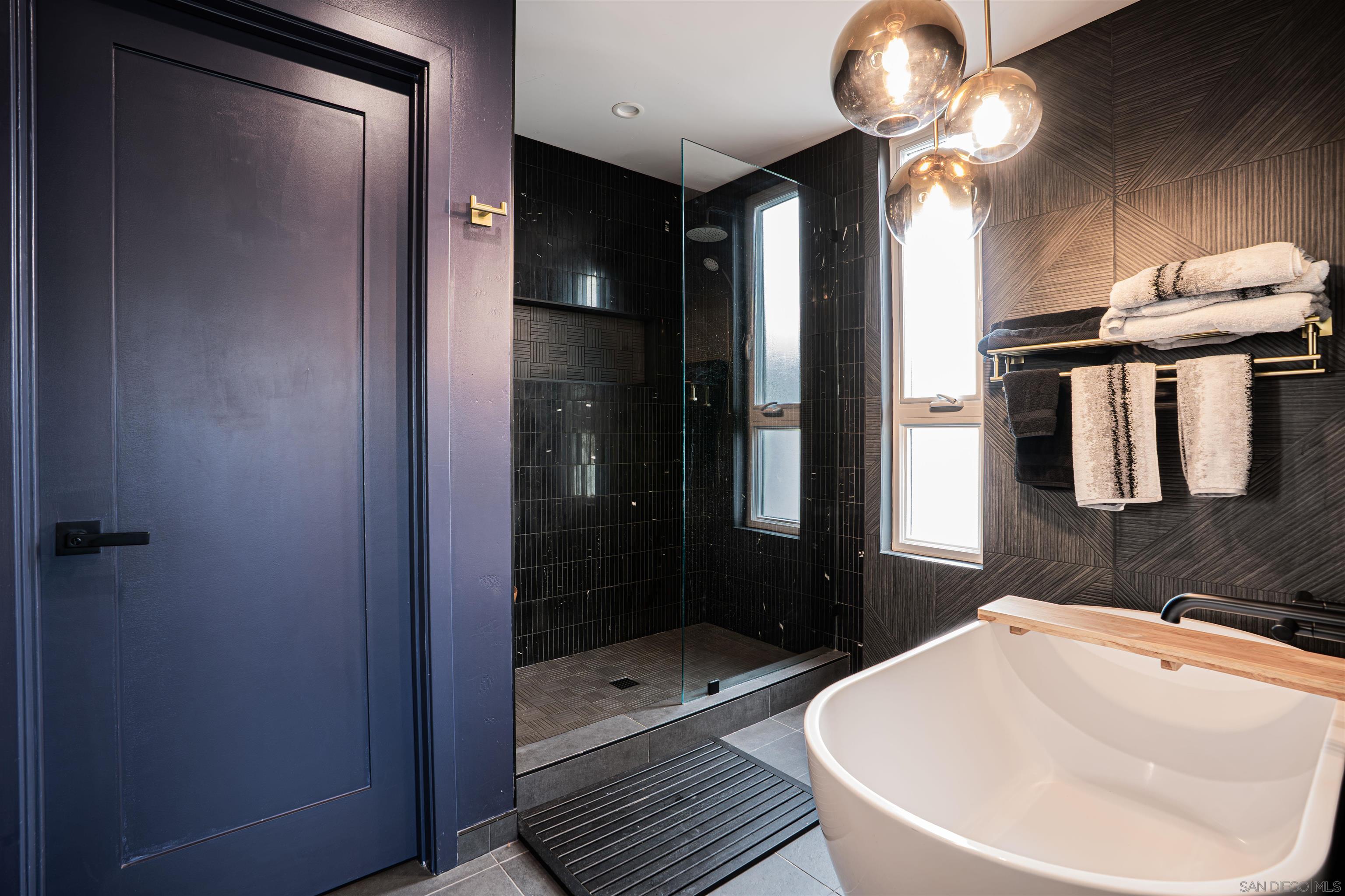 Detail Gallery Image 32 of 75 For 2945-47  B St, San Diego,  CA 92102 - – Beds | – Baths