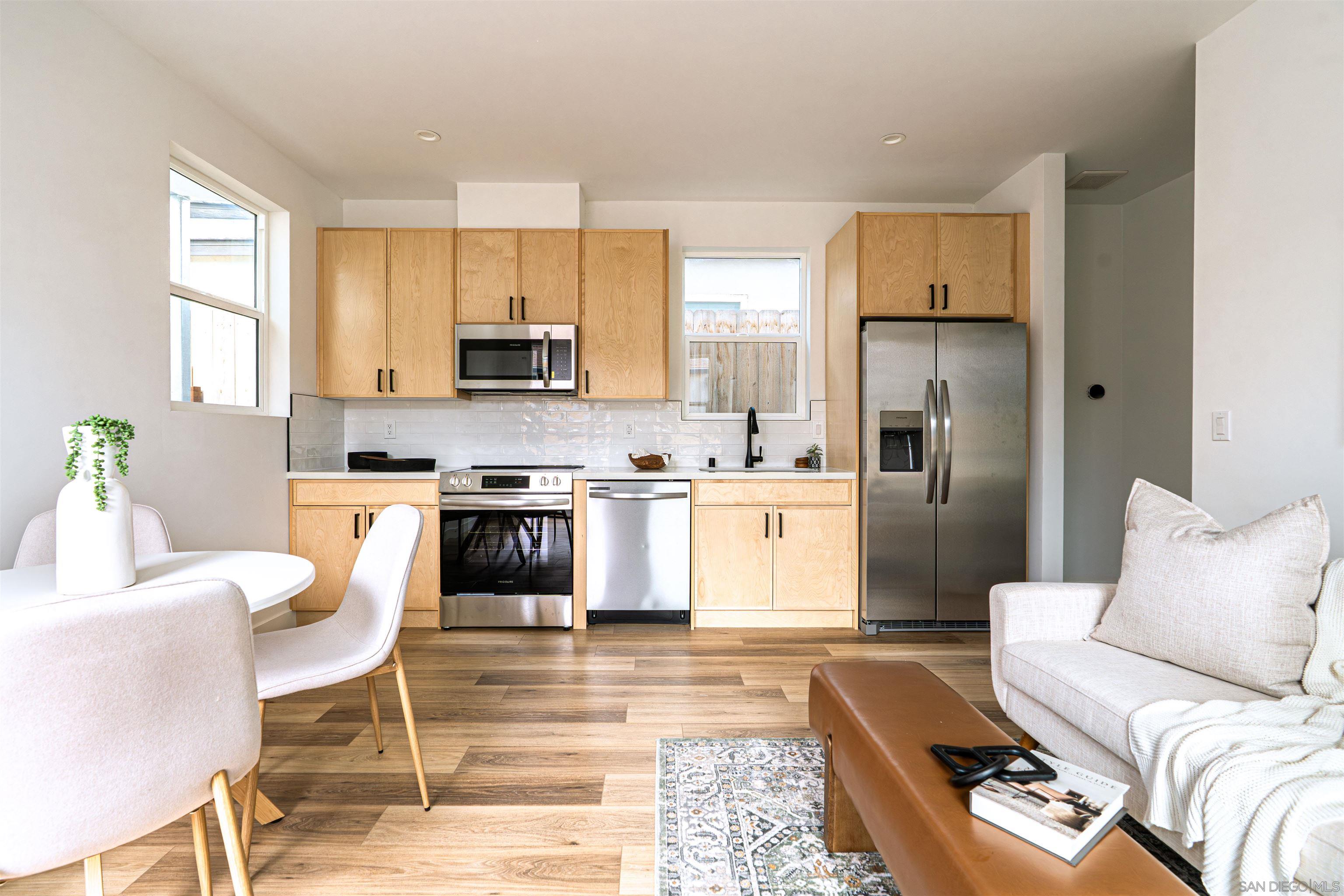 Detail Gallery Image 38 of 75 For 2945-47  B St, San Diego,  CA 92102 - – Beds | – Baths