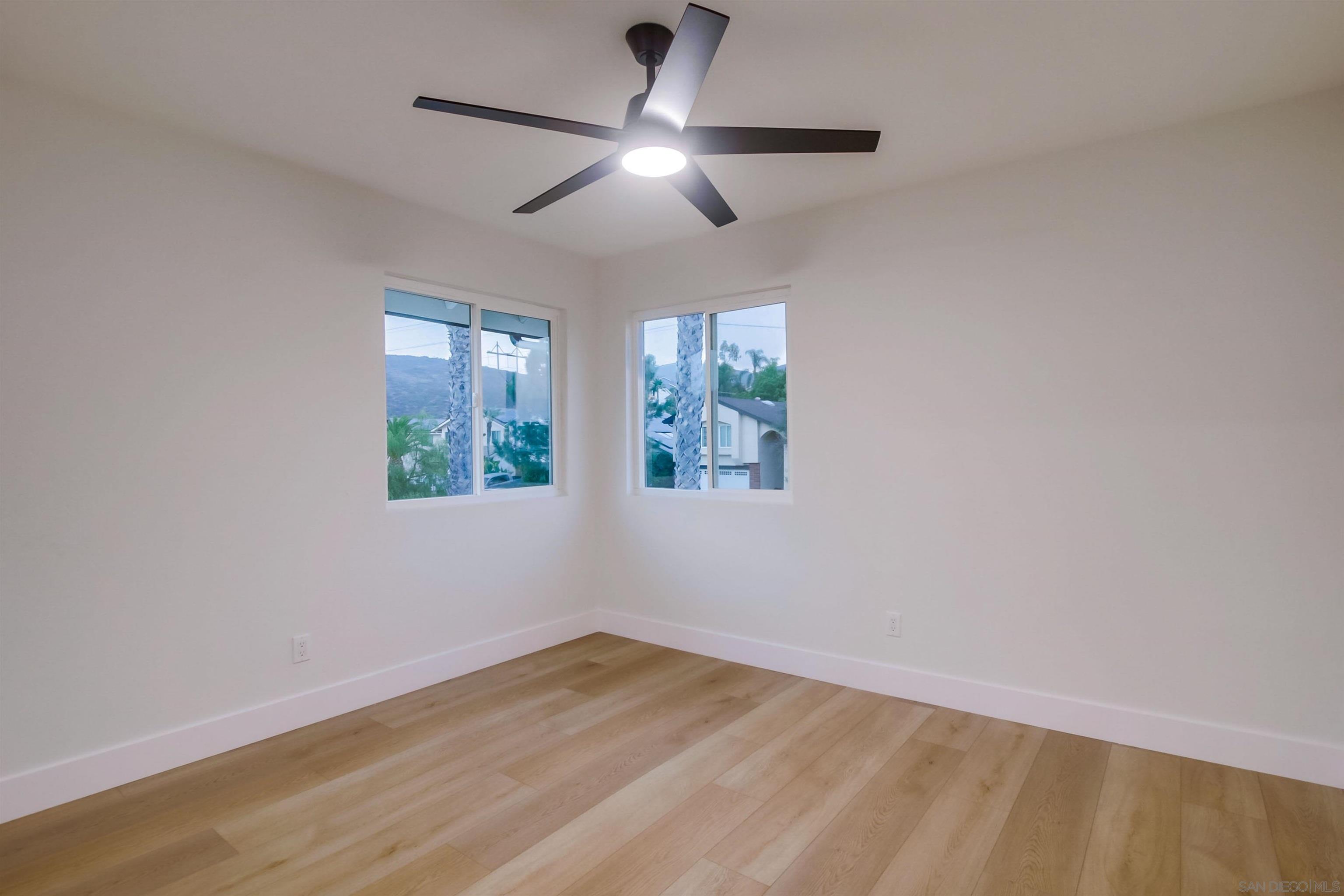 Detail Gallery Image 35 of 58 For 13856  Paseo Cardiel, San Diego,  CA 92129 - 4 Beds | 2/1 Baths