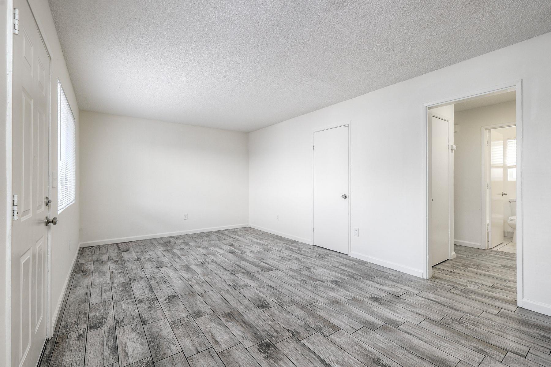 Detail Gallery Image 8 of 37 For 5436-4  Imperial Ave, San Diego,  CA 92114 - – Beds | – Baths