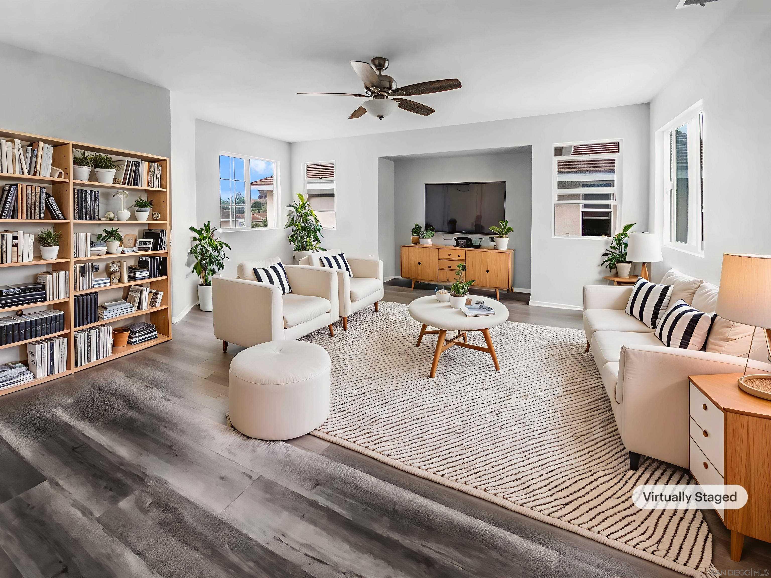 Detail Gallery Image 2 of 17 For 1822  Mcdougal Way, El Cajon,  CA 92021 - 4 Beds | 2/1 Baths