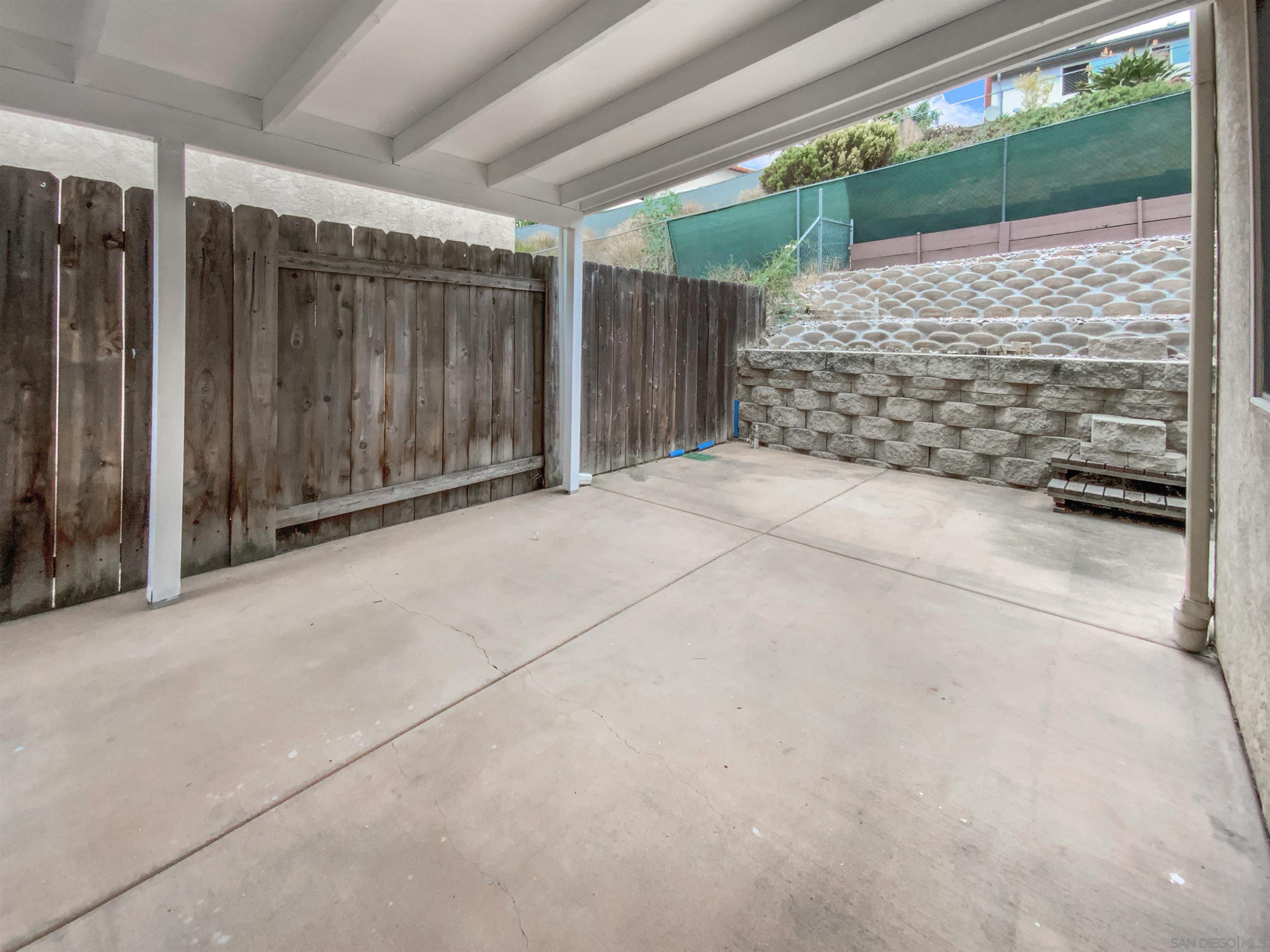 Detail Gallery Image 8 of 17 For 1822  Mcdougal Way, El Cajon,  CA 92021 - 4 Beds | 2/1 Baths