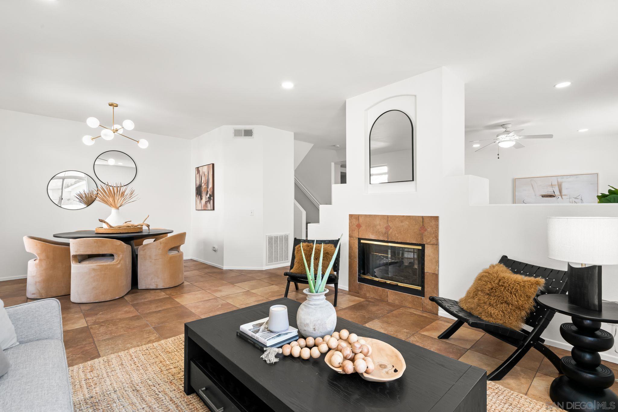 Front Image Thumbnail for SD250041808