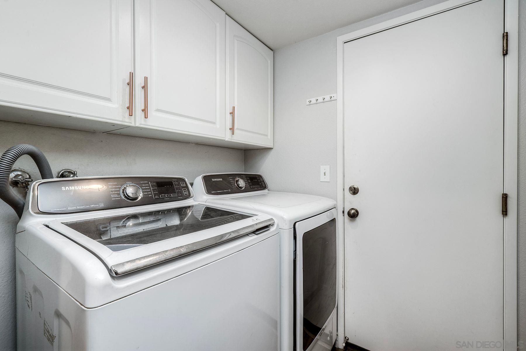 Detail Gallery Image 19 of 40 For 2133  Emberwood Way, Escondido,  CA 92029 - 4 Beds | 3 Baths