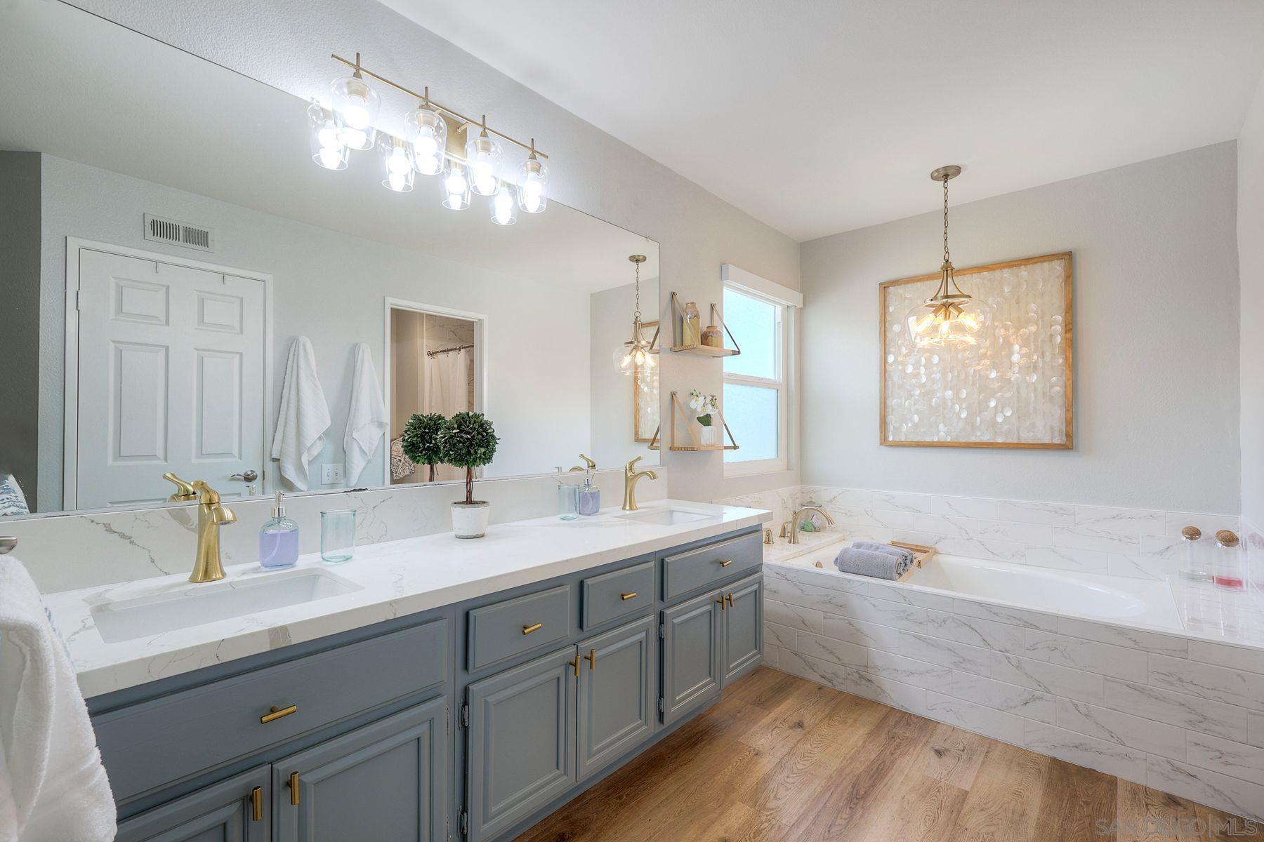 Detail Gallery Image 23 of 40 For 2133  Emberwood Way, Escondido,  CA 92029 - 4 Beds | 3 Baths