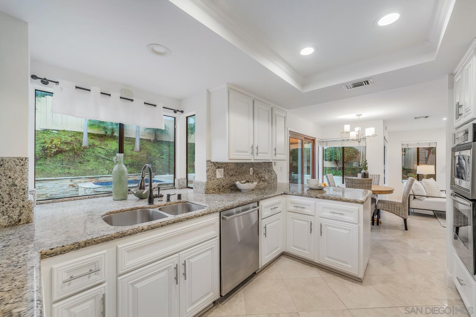 Detail Gallery Image 19 of 69 For 1931  Avenida Joaquin, Encinitas,  CA 92024 - 4 Beds | 3 Baths