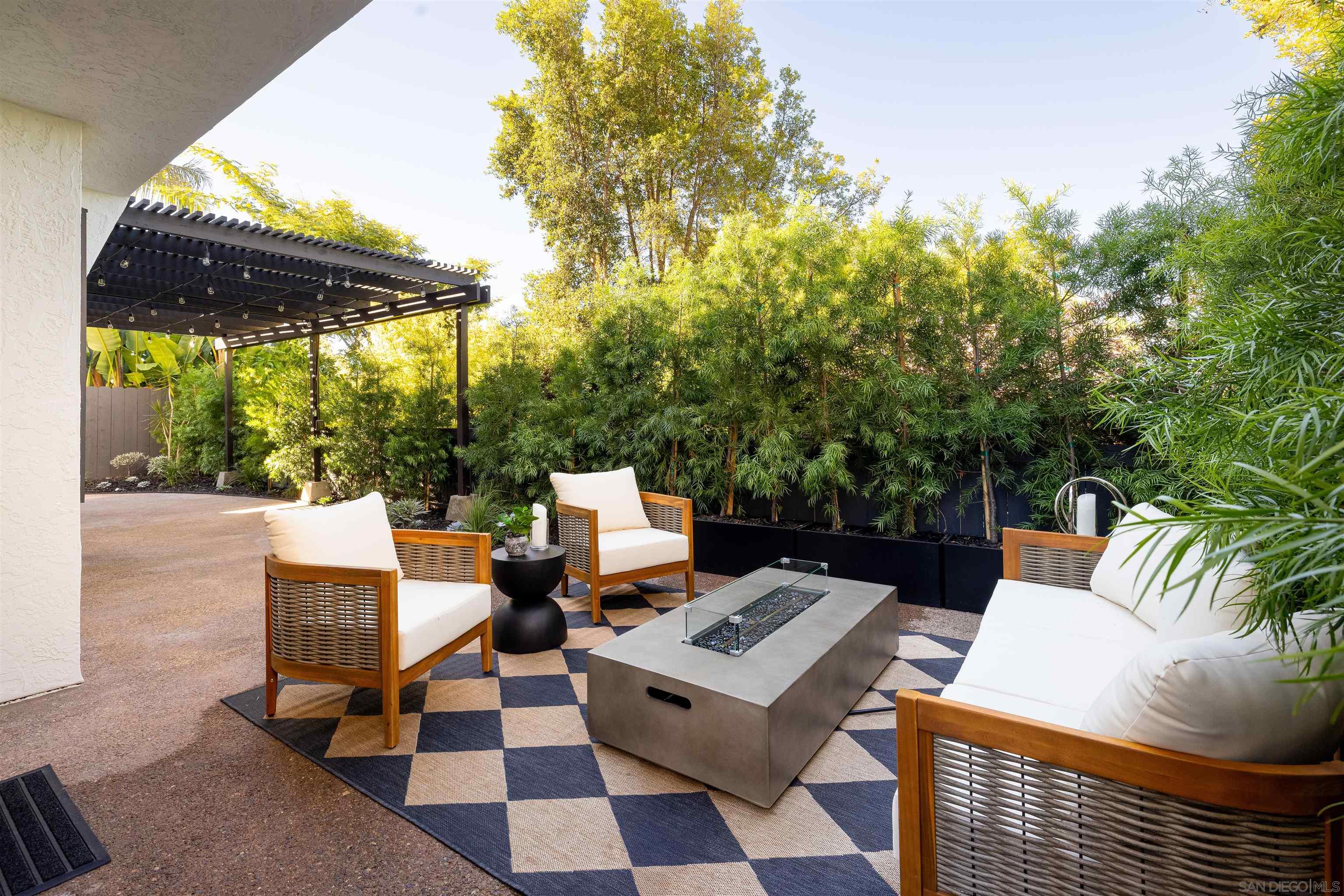 Detail Gallery Image 25 of 35 For 7523  Quinta, Carlsbad,  CA 92009 - 5 Beds | 4 Baths