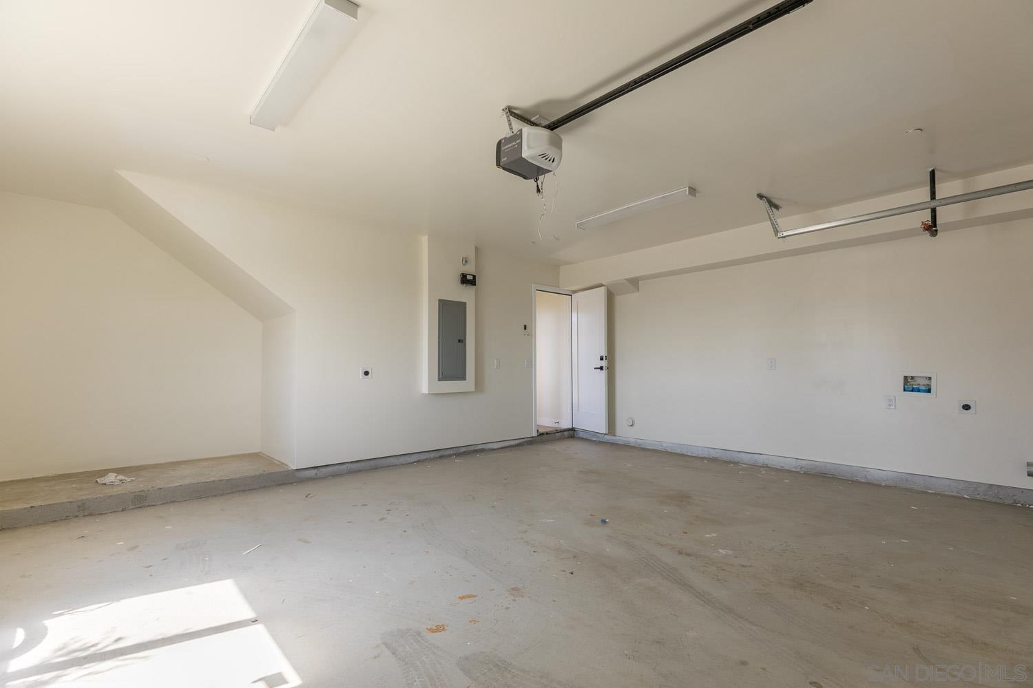 Detail Gallery Image 14 of 19 For 837 S 47th Street, San Diego,  CA 92113 - – Beds | – Baths