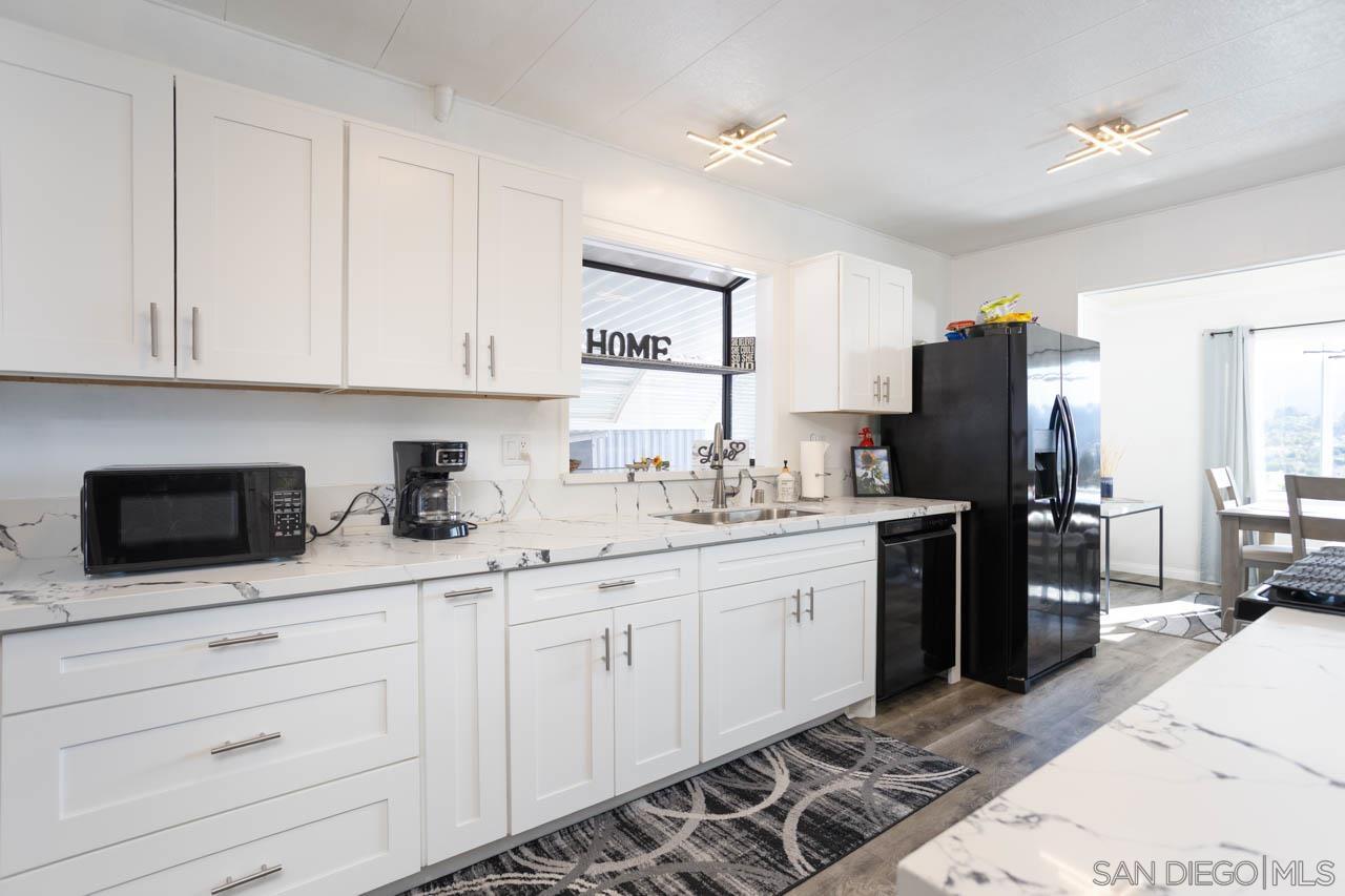 Detail Gallery Image 8 of 36 For 9500  Harritt Rd Spc 189  Spc 189,  Lakeside,  CA 92040 - 2 Beds | 2 Baths