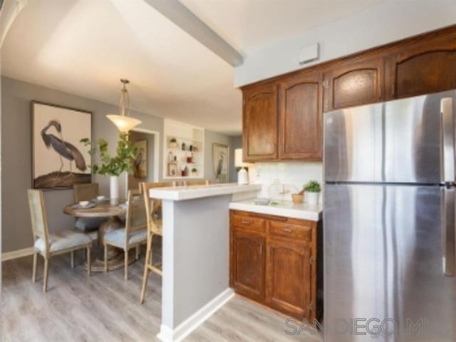 Detail Gallery Image 3 of 10 For 4800  Williamsburg Ln  216, La Mesa,  CA 91942 - 2 Beds | 2 Baths