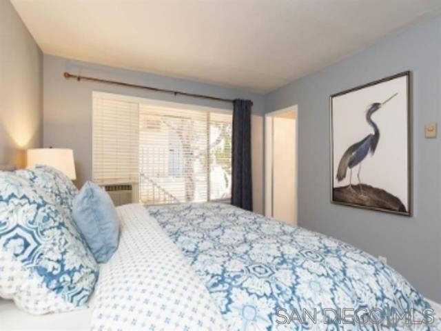 Detail Gallery Image 5 of 10 For 4800  Williamsburg Ln  216, La Mesa,  CA 91942 - 2 Beds | 2 Baths