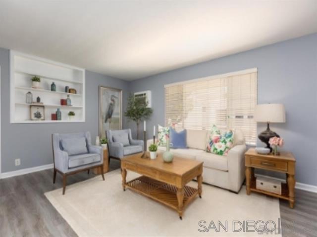 Detail Gallery Image 6 of 10 For 4800  Williamsburg Ln  216, La Mesa,  CA 91942 - 2 Beds | 2 Baths