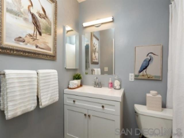 Detail Gallery Image 7 of 10 For 4800  Williamsburg Ln  216, La Mesa,  CA 91942 - 2 Beds | 2 Baths