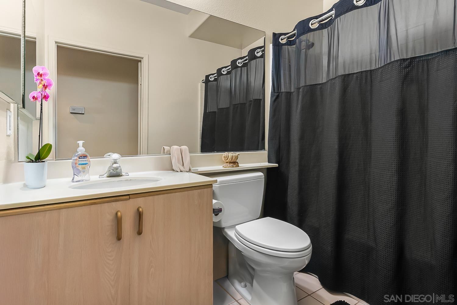 Detail Gallery Image 10 of 17 For 12061  Tivoli Park Row  #3,  San Diego,  CA 92128 - 2 Beds | 2 Baths