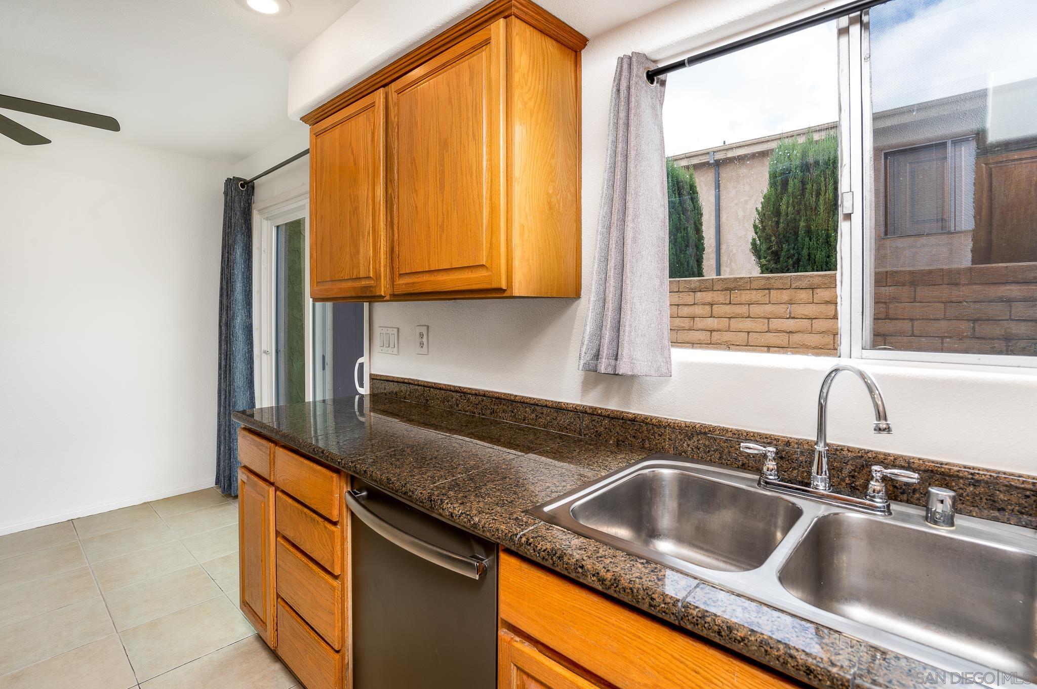 Detail Gallery Image 10 of 28 For 486 S Anza St, El Cajon,  CA 92020 - 2 Beds | 1/1 Baths