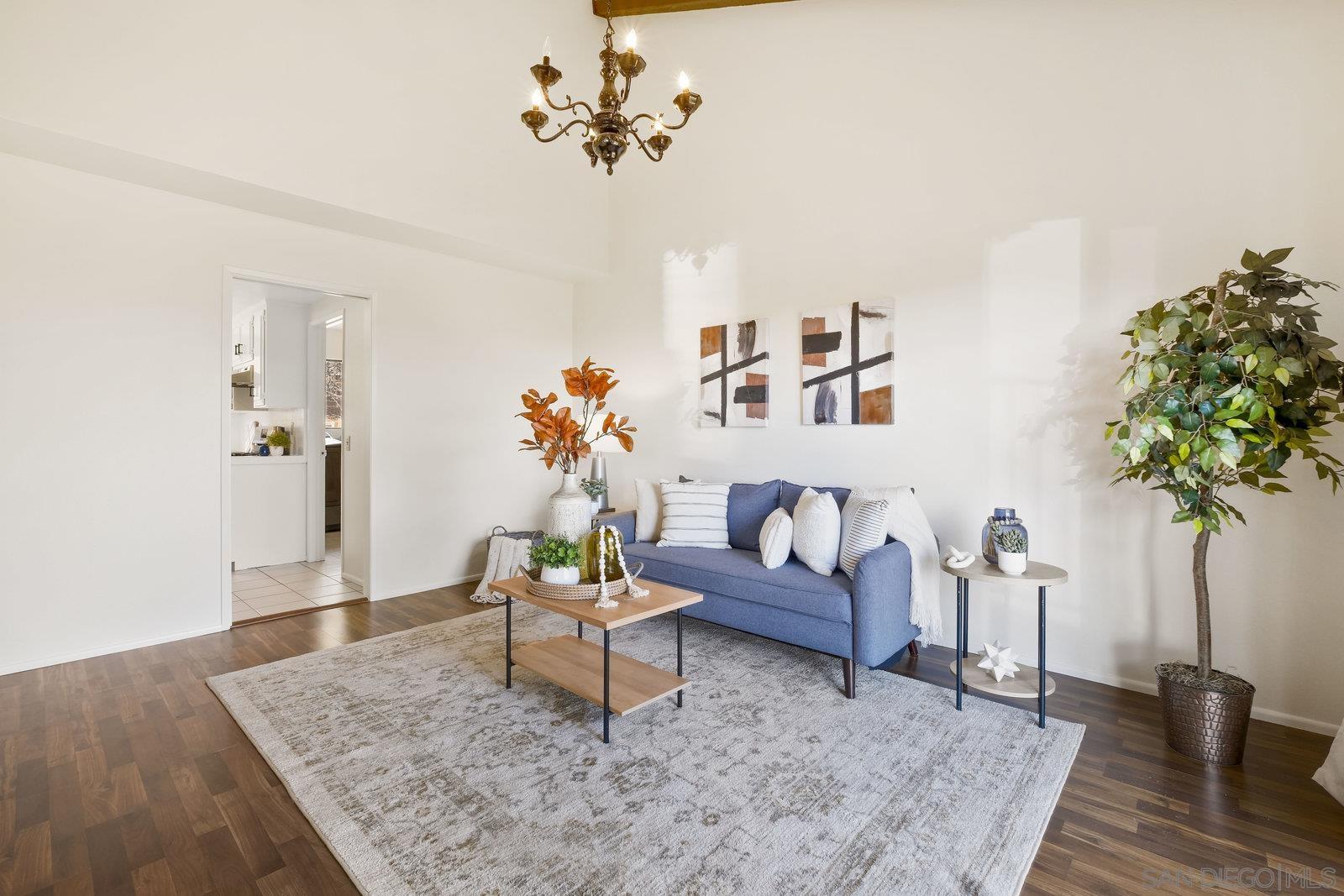 Detail Gallery Image 12 of 49 For 1228  Sheridan Ave, Escondido,  CA 92027 - 4 Beds | 2/1 Baths