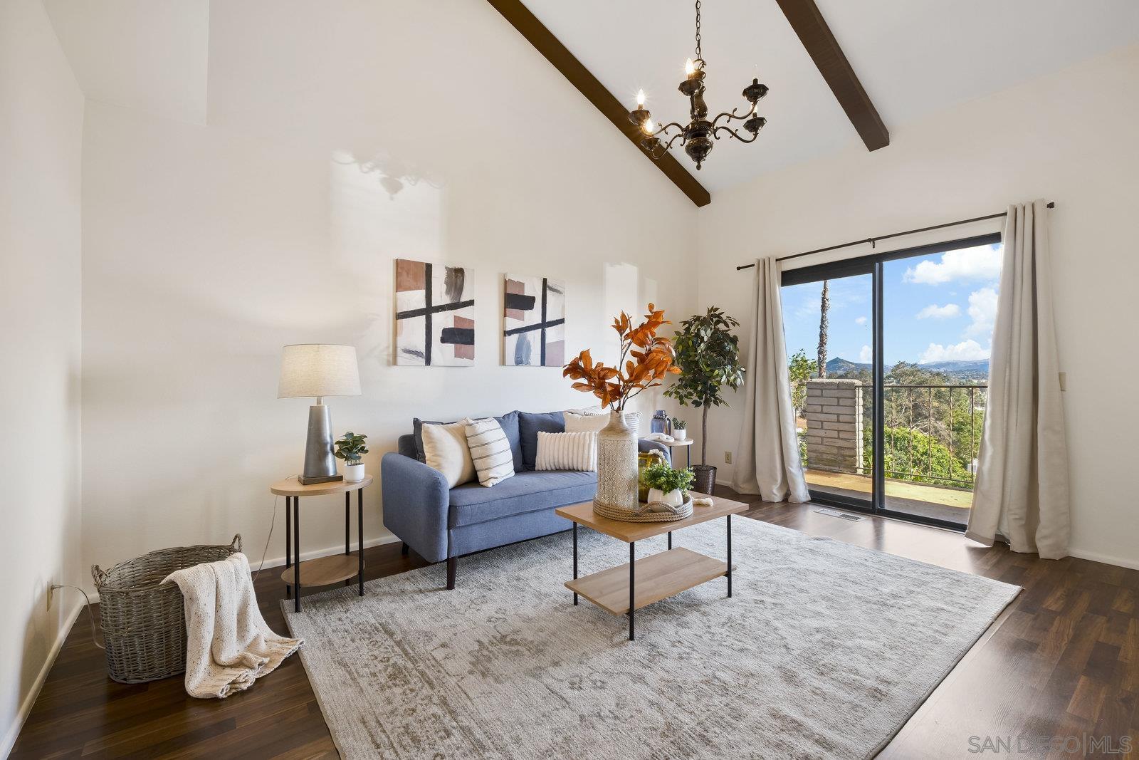 Detail Gallery Image 13 of 49 For 1228  Sheridan Ave, Escondido,  CA 92027 - 4 Beds | 2/1 Baths