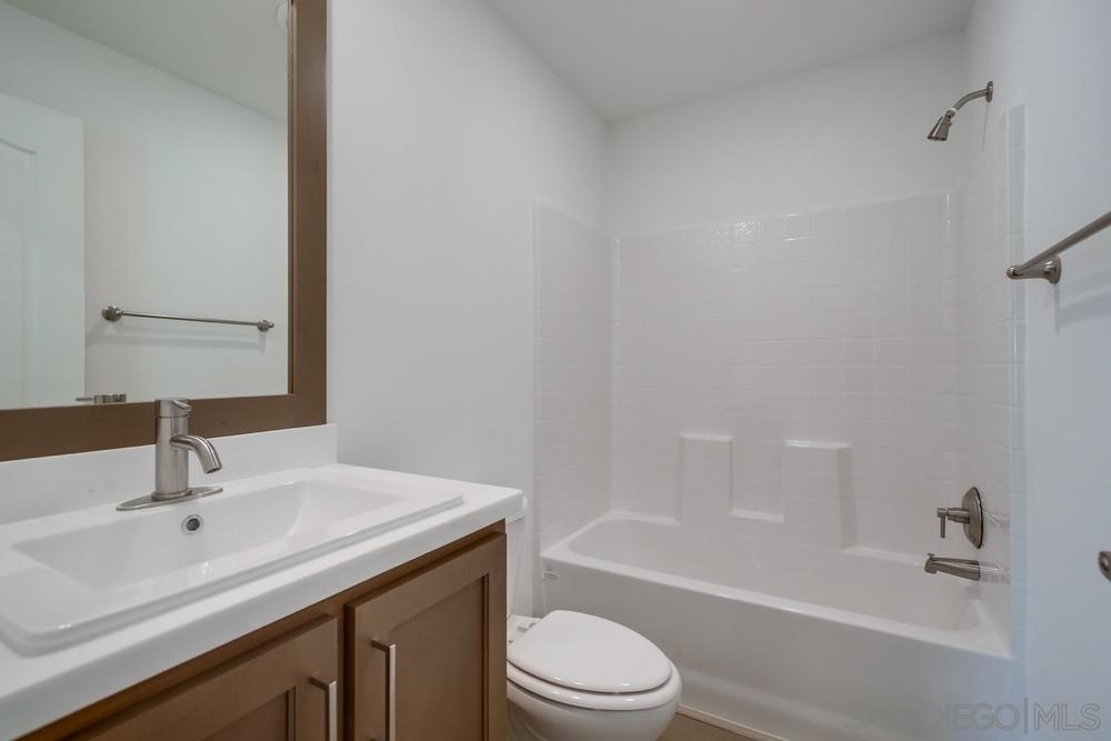 Detail Gallery Image 9 of 13 For 1120  Pepper Dr  #73,  El Cajon,  CA 92021 - 2 Beds | 2 Baths