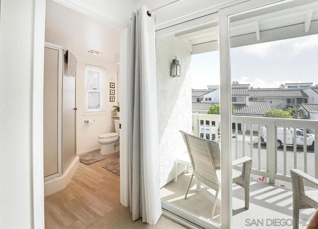 Detail Gallery Image 7 of 12 For 66 W Kingston Ct, Coronado,  CA 92118 - 3 Beds | 2 Baths