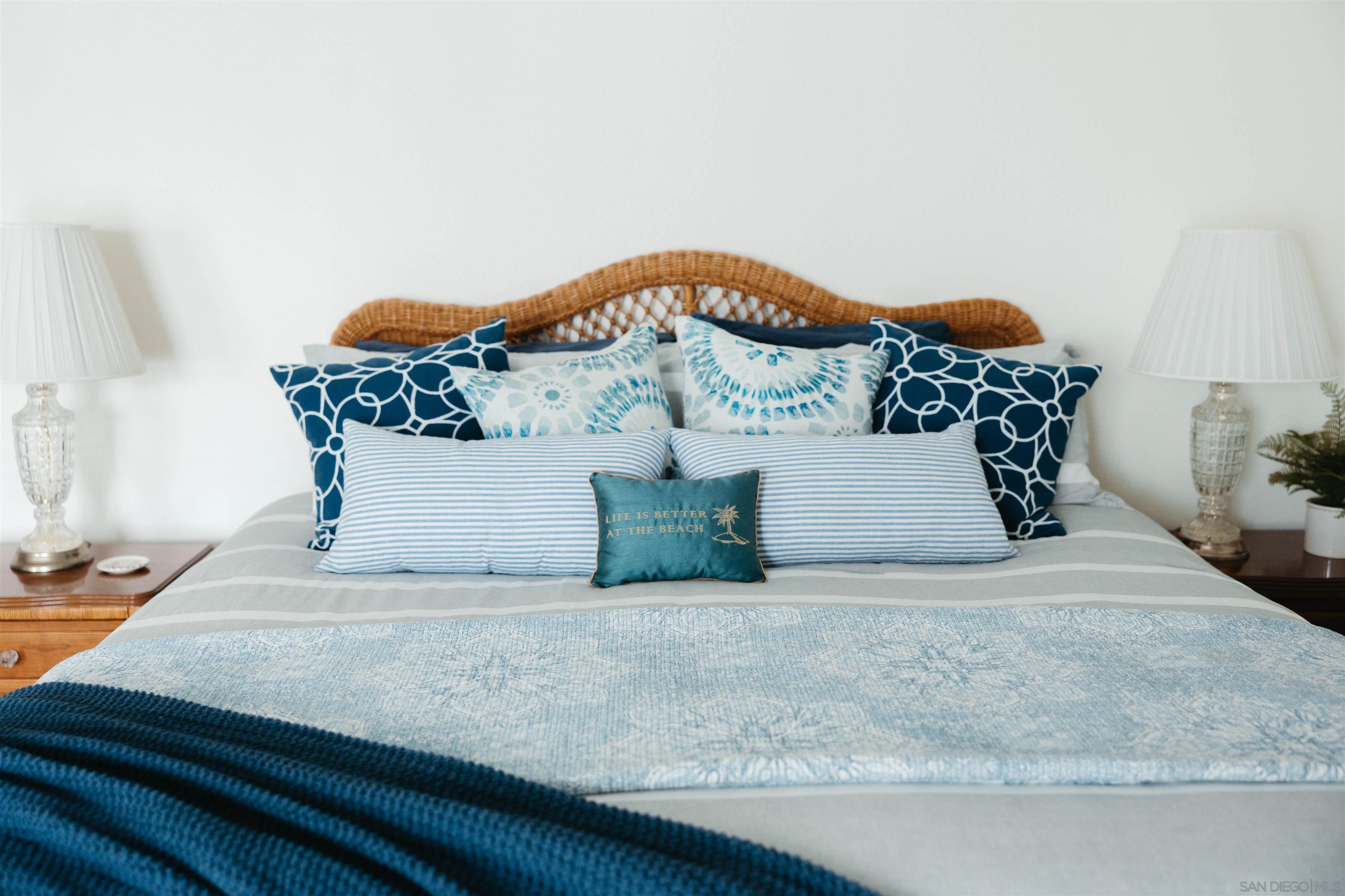 Detail Gallery Image 8 of 12 For 66 W Kingston Ct, Coronado,  CA 92118 - 3 Beds | 2 Baths