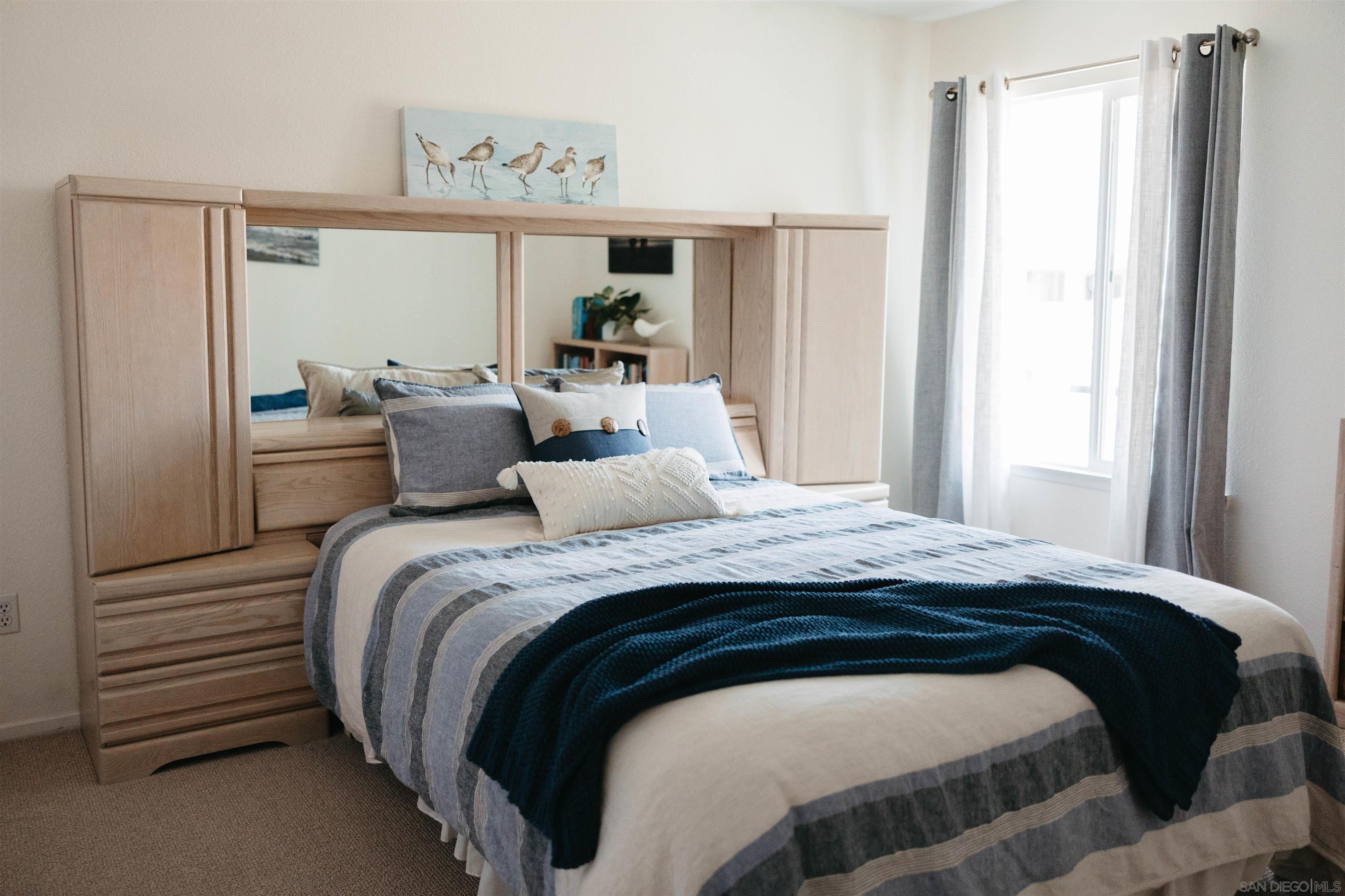 Detail Gallery Image 9 of 12 For 66 W Kingston Ct, Coronado,  CA 92118 - 3 Beds | 2 Baths