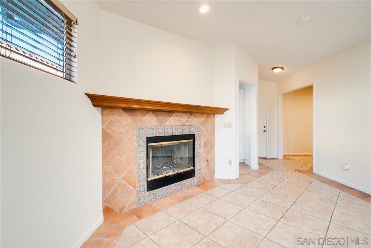 Detail Gallery Image 13 of 42 For 1925  Rock Springs Rd, San Marcos,  CA 92069 - 3 Beds | 2 Baths