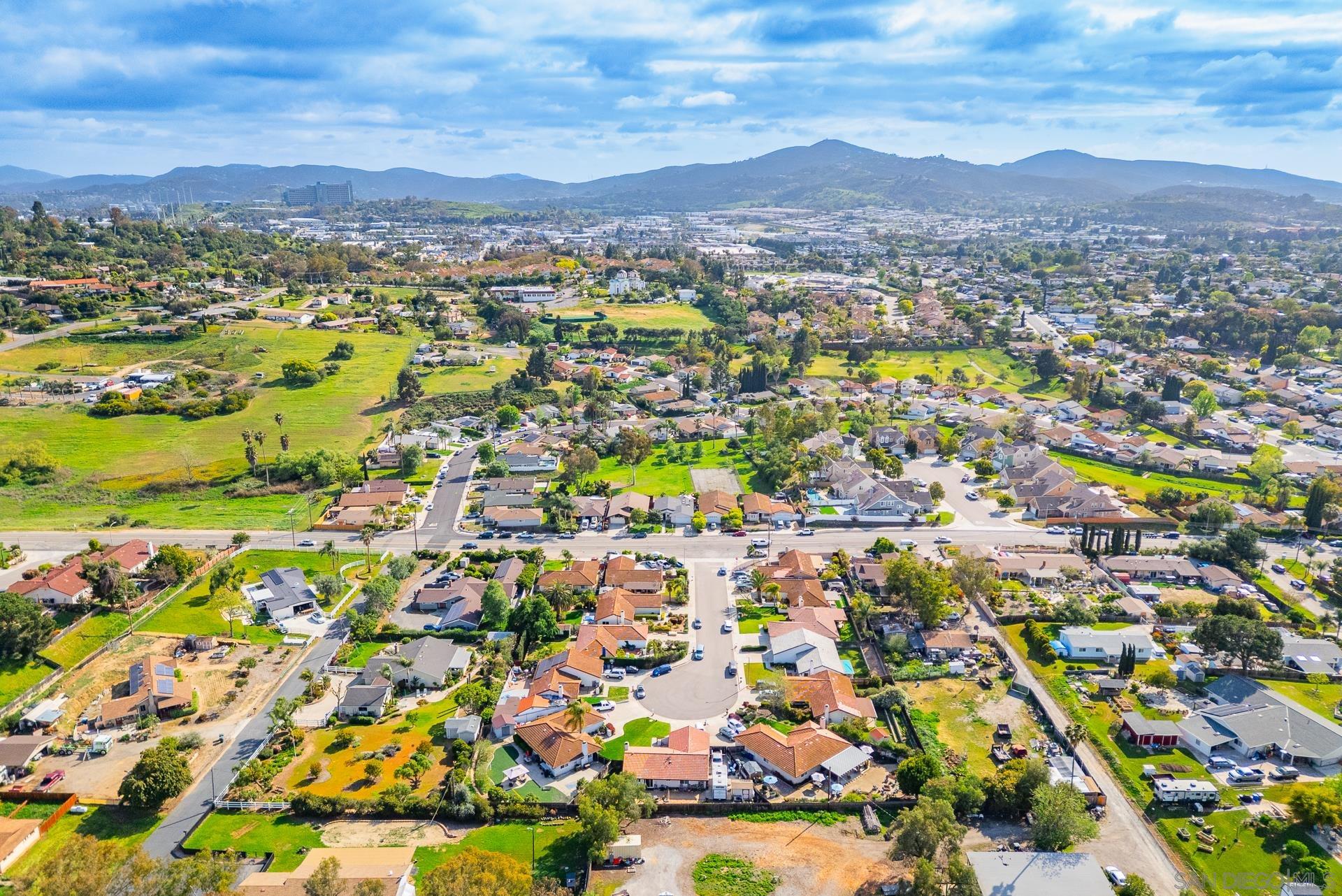 Detail Gallery Image 36 of 42 For 1925  Rock Springs Rd, San Marcos,  CA 92069 - 3 Beds | 2 Baths