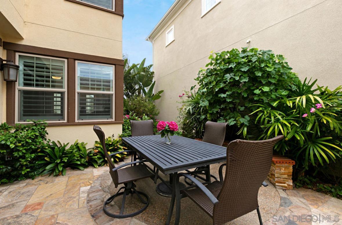 Detail Gallery Image 31 of 37 For 13593  Dondero Place, San Diego,  CA 92130 - 4 Beds | 3 Baths