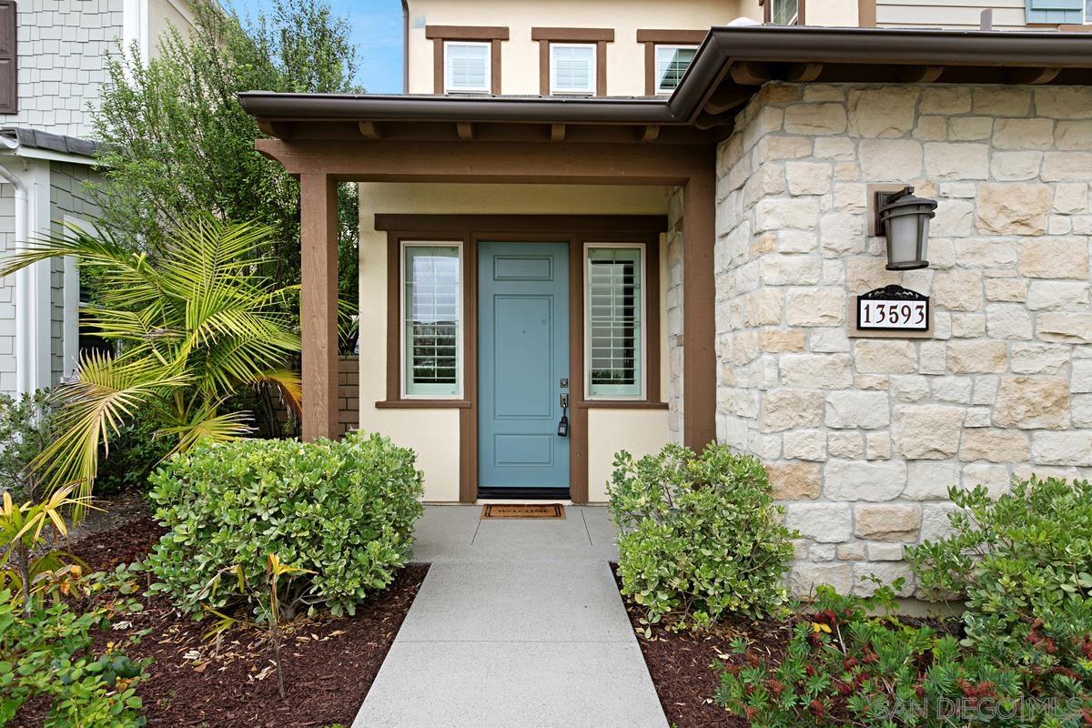 Detail Gallery Image 5 of 37 For 13593  Dondero Place, San Diego,  CA 92130 - 4 Beds | 3 Baths