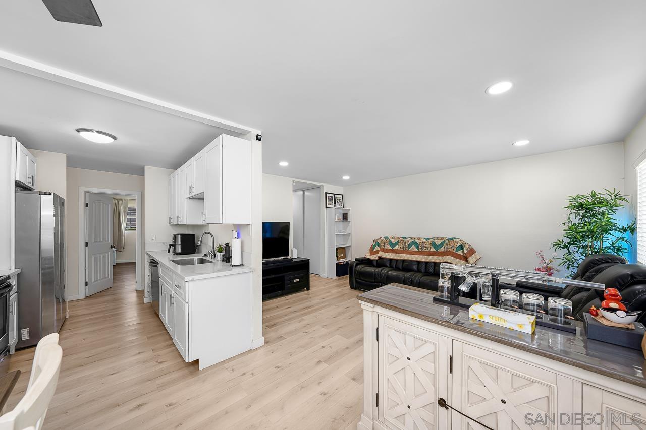 Detail Gallery Image 8 of 28 For 3590  Arey Drive  #8,  San Diego,  CA 92154 - 3 Beds | 2 Baths