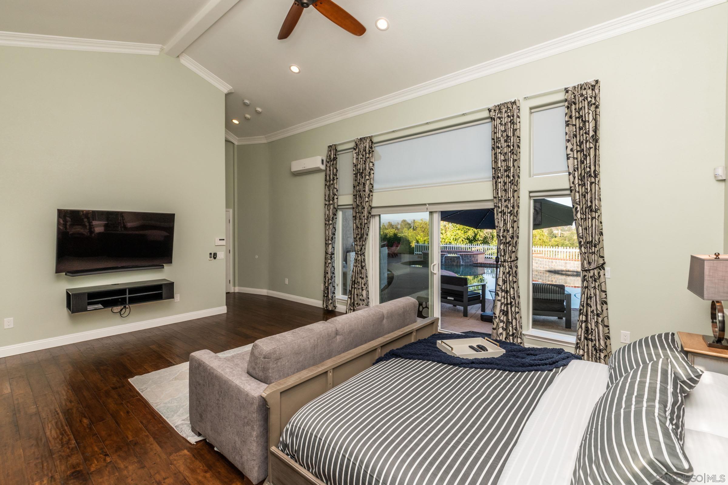 Detail Gallery Image 24 of 64 For 2340  Lomica Pl, Escondido,  CA 92029 - 6 Beds | 4 Baths