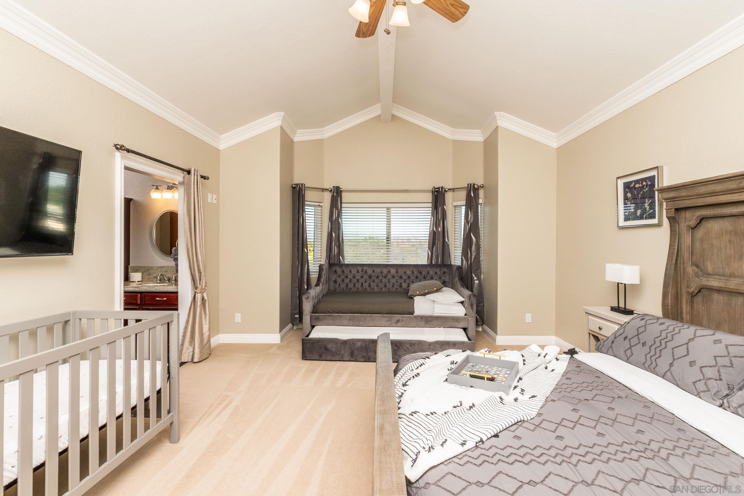 Detail Gallery Image 37 of 64 For 2340  Lomica Pl, Escondido,  CA 92029 - 6 Beds | 4 Baths