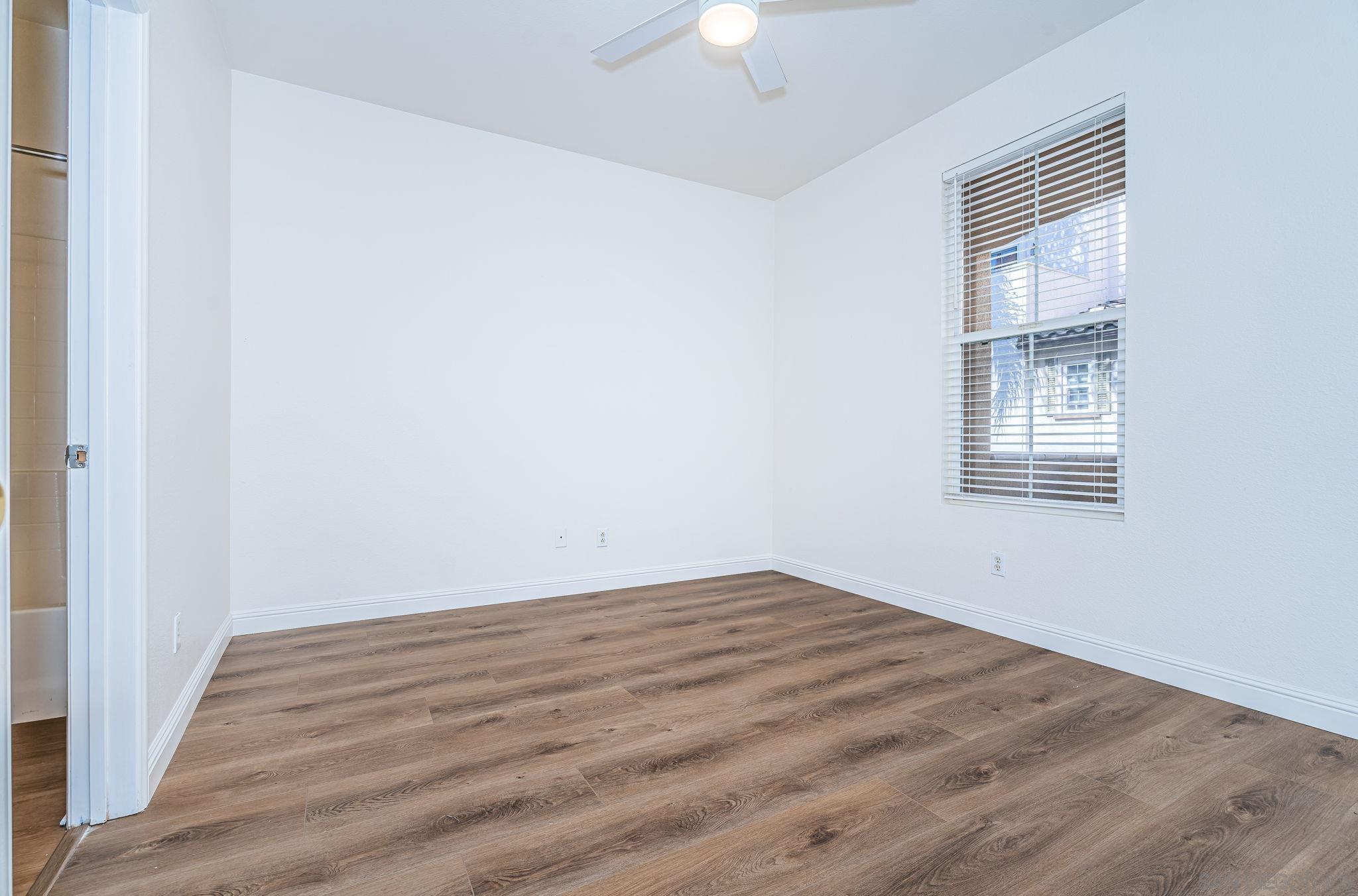 Detail Gallery Image 12 of 27 For 762  Broadway  34, Chula Vista,  CA 91910 - 3 Beds | 3/1 Baths