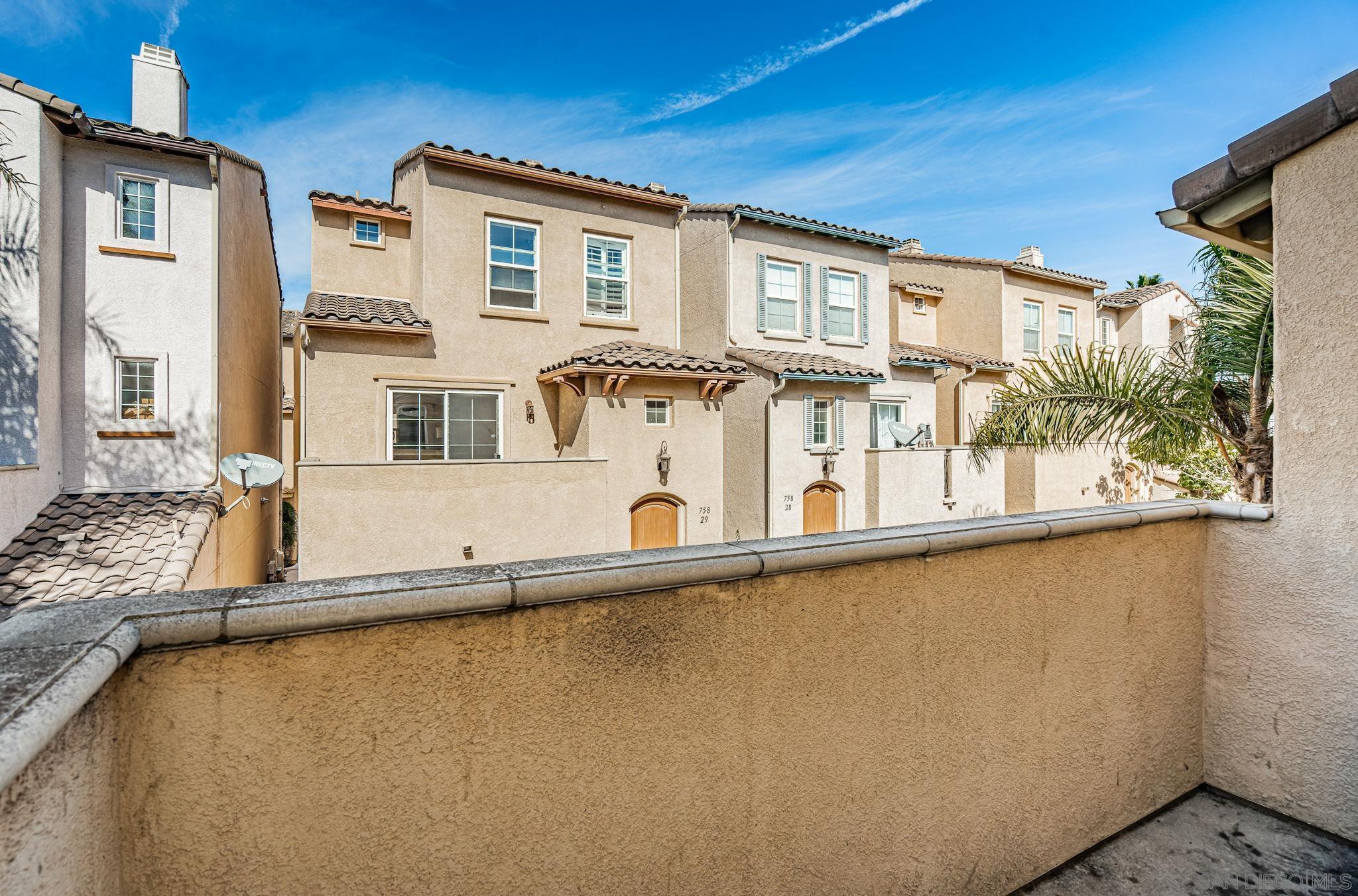 Detail Gallery Image 22 of 27 For 762  Broadway  34, Chula Vista,  CA 91910 - 3 Beds | 3/1 Baths