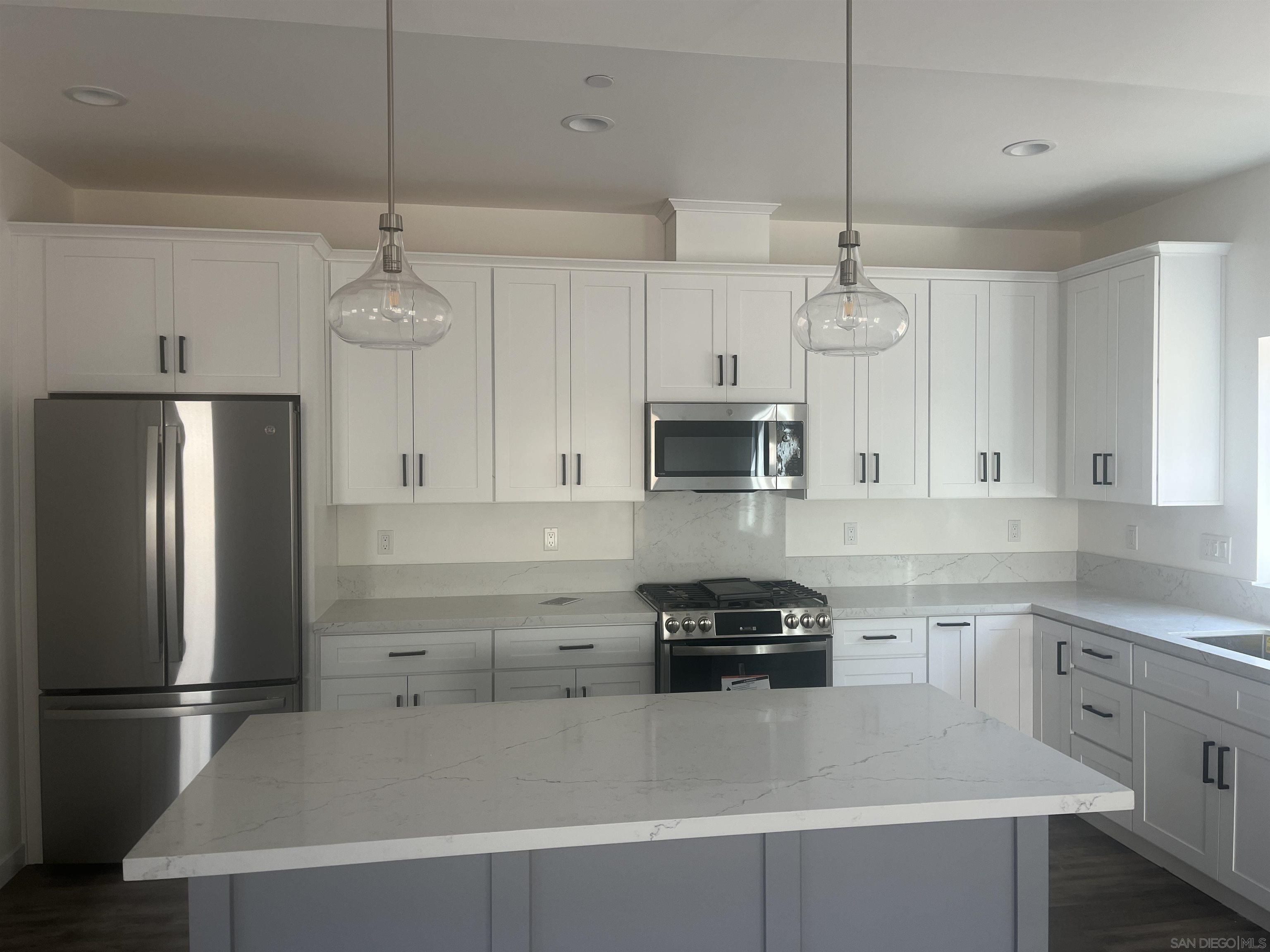 Detail Gallery Image 13 of 64 For 11977  Raceway, Lakeside,  CA 92040 - 4 Beds | 2 Baths