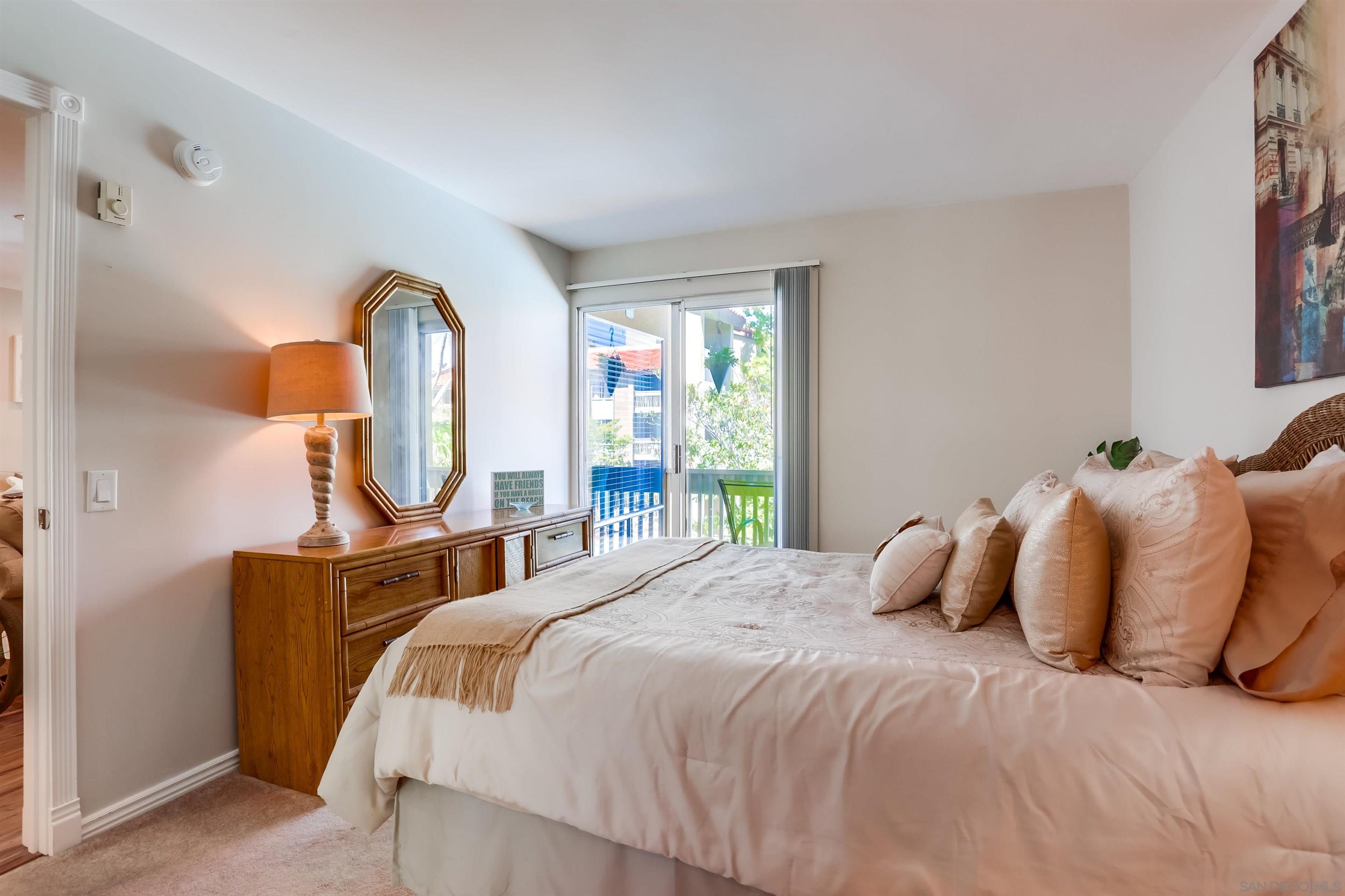 Detail Gallery Image 12 of 21 For 1775  Diamond St  #220,  San Diego,  CA 92109 - 2 Beds | 2 Baths