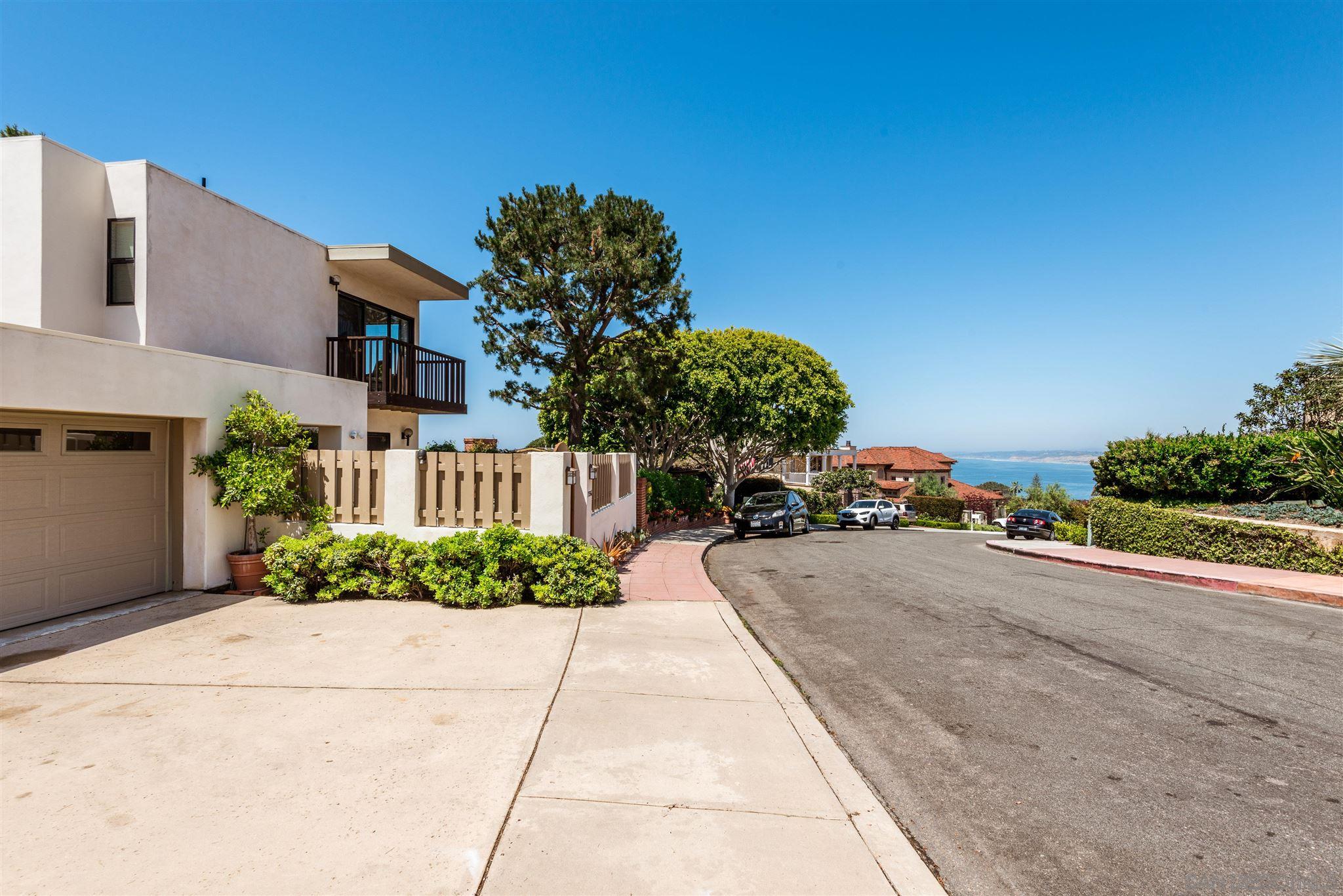 Detail Gallery Image 27 of 33 For 7556  Pepita Way, La Jolla,  CA 92037 - 3 Beds | 2/1 Baths