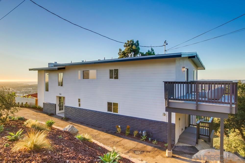 Detail Gallery Image 18 of 53 For 9612  Summit Cir, La Mesa,  CA 91941 - 5 Beds | 3/1 Baths