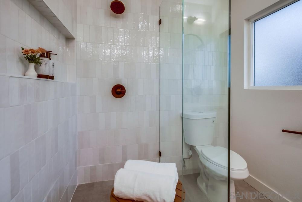 Detail Gallery Image 49 of 53 For 9612  Summit Cir, La Mesa,  CA 91941 - 5 Beds | 3/1 Baths