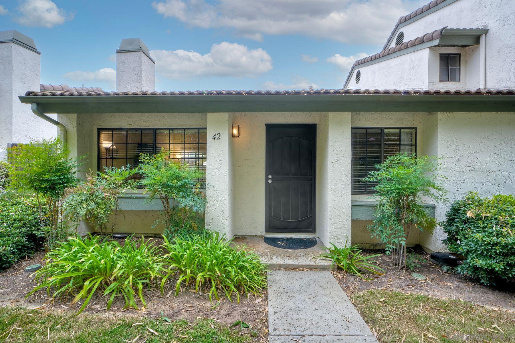 Detail Gallery Image 2 of 35 For 1007  Howard Avenue  #42,  Escondido,  CA 92029 - 2 Beds | 2 Baths