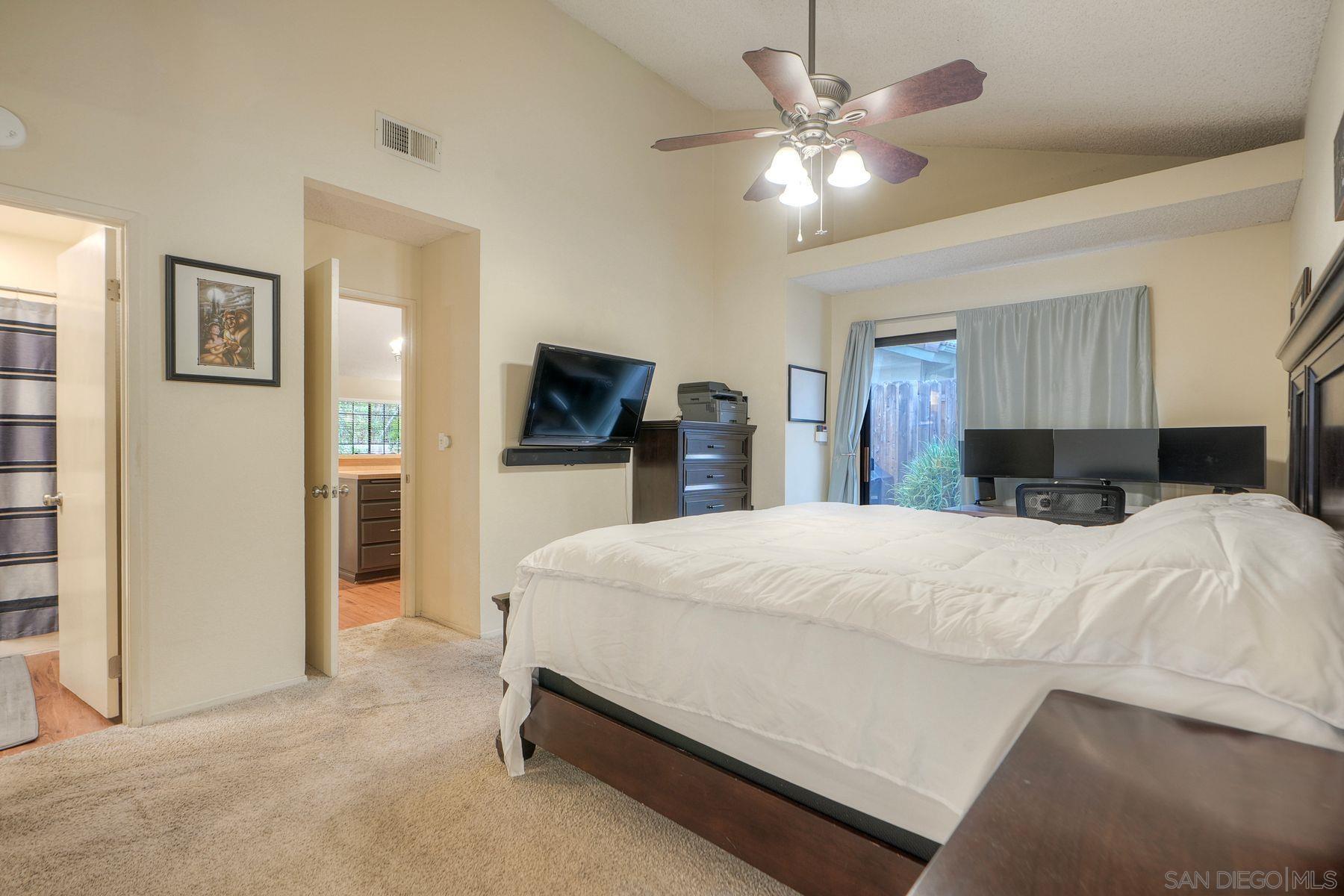 Detail Gallery Image 19 of 35 For 1007  Howard Avenue  #42,  Escondido,  CA 92029 - 2 Beds | 2 Baths