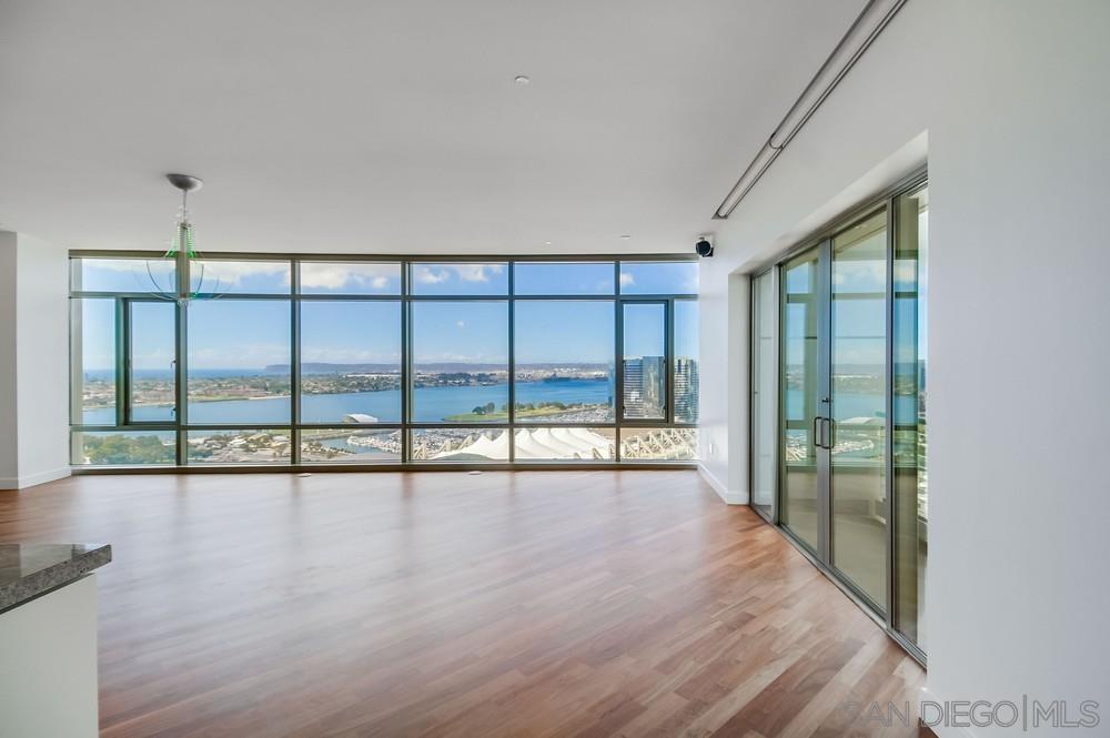 Detail Gallery Image 8 of 30 For 165  6th Ave  2504, San Diego,  CA 92101 - 3 Beds | 3/1 Baths