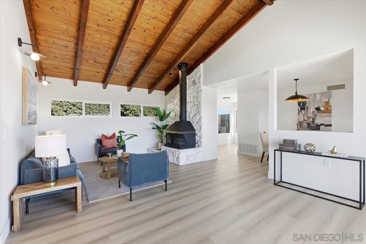 Detail Gallery Image 11 of 27 For 1214  Maria Ave, Spring Valley,  CA 91977 - 4 Beds | 2 Baths