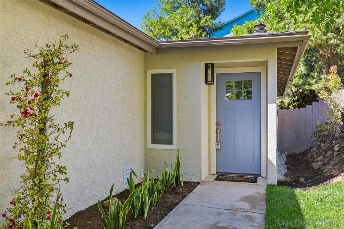 Detail Gallery Image 3 of 22 For 1312  Portola Ave, Spring Valley,  CA 91977 - 3 Beds | 2 Baths