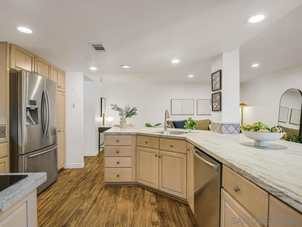 Detail Gallery Image 10 of 62 For 4734  Ocana Pl, San Diego,  CA 92124 - 4 Beds | 3/1 Baths